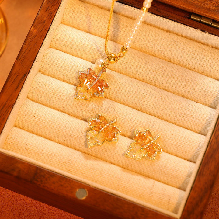 Gold Maple Leaf Pendant Jewelry