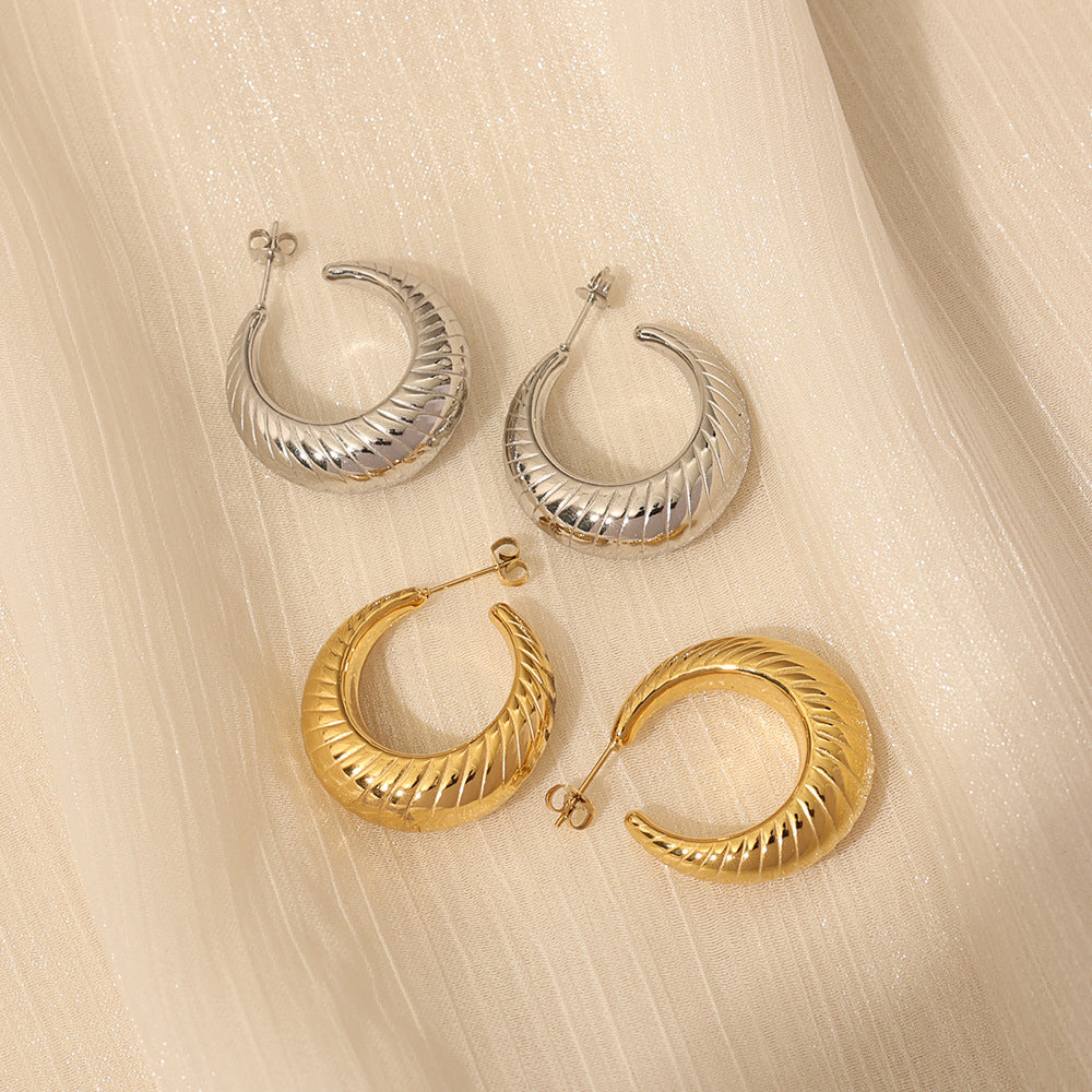 Sculpted Ribbed C Hoop Earrings