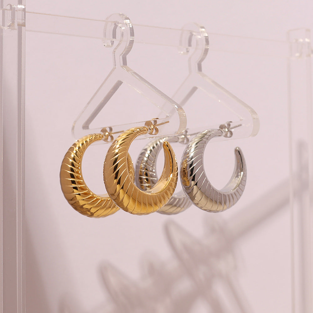 Sculpted Ribbed C Hoop Earrings