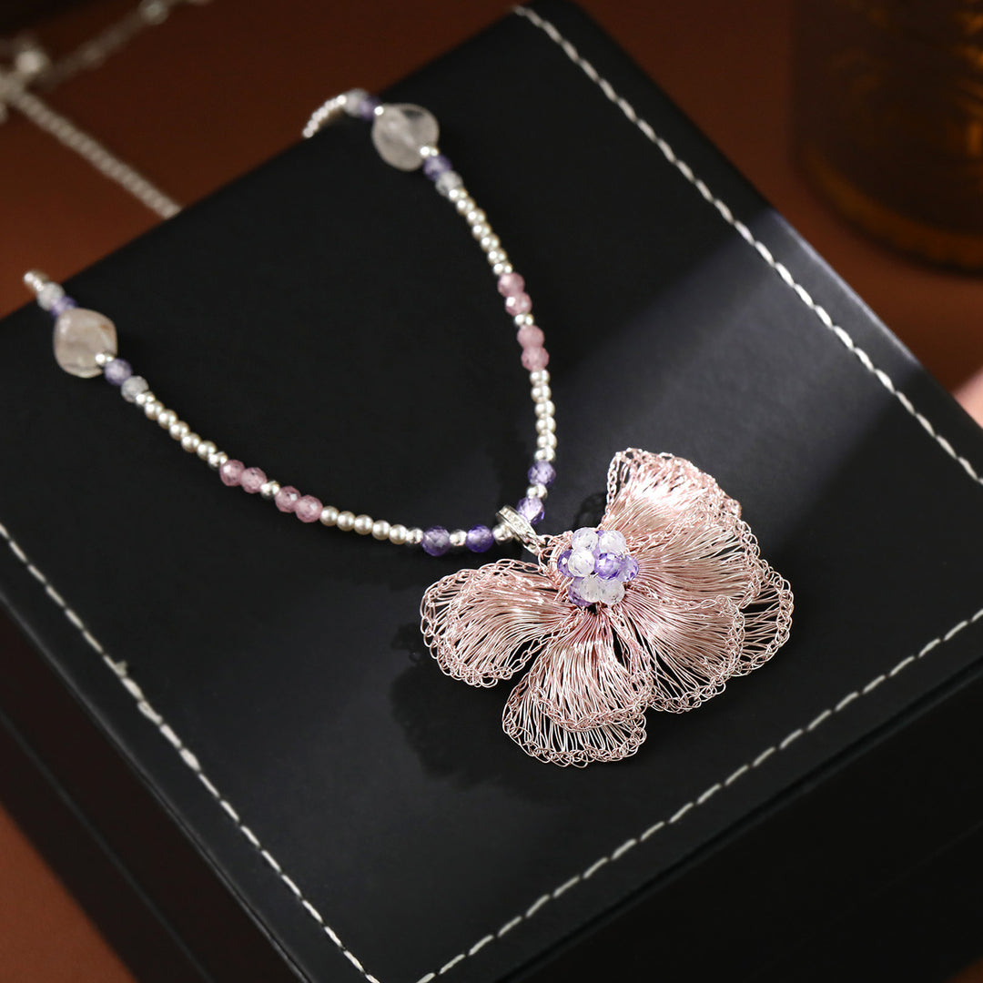 Romantic Wire Flower Pendant Necklace