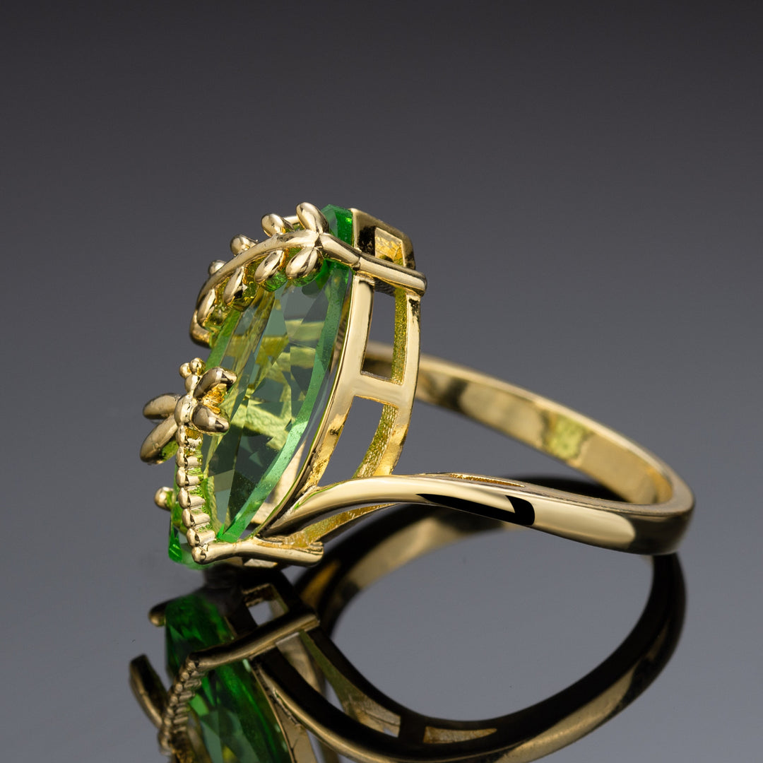Green Dragonfly Garden Statement Ring