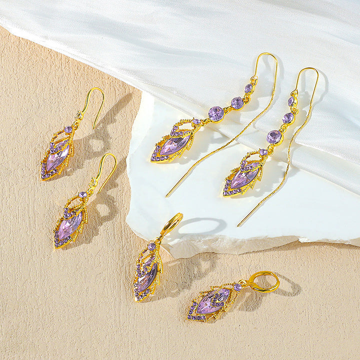 Zircon leaf pendant jewelry