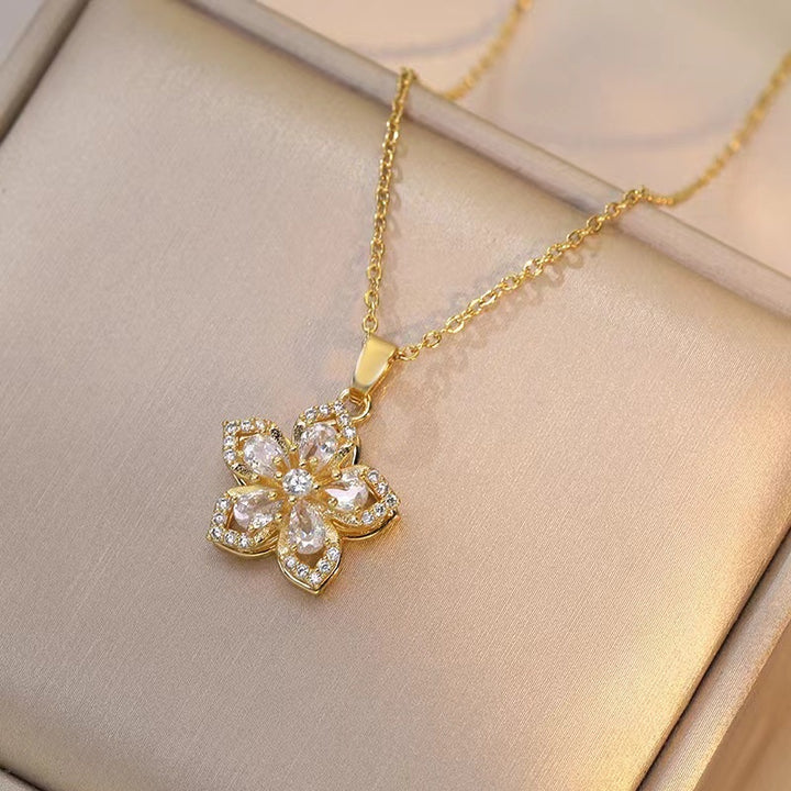 Blooming Zircon Rotation Flower Necklace