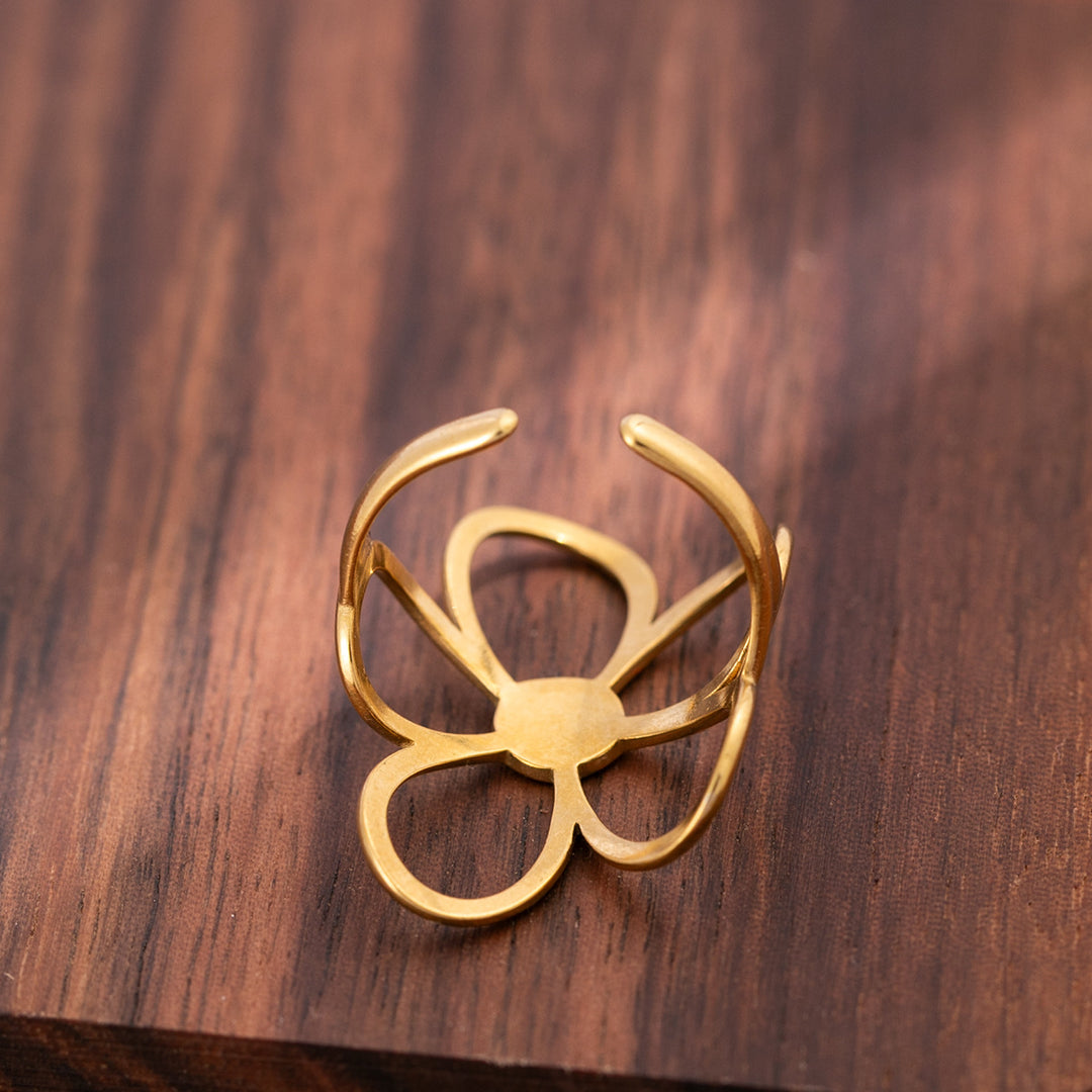 Openwork flower adjustable stackable ring