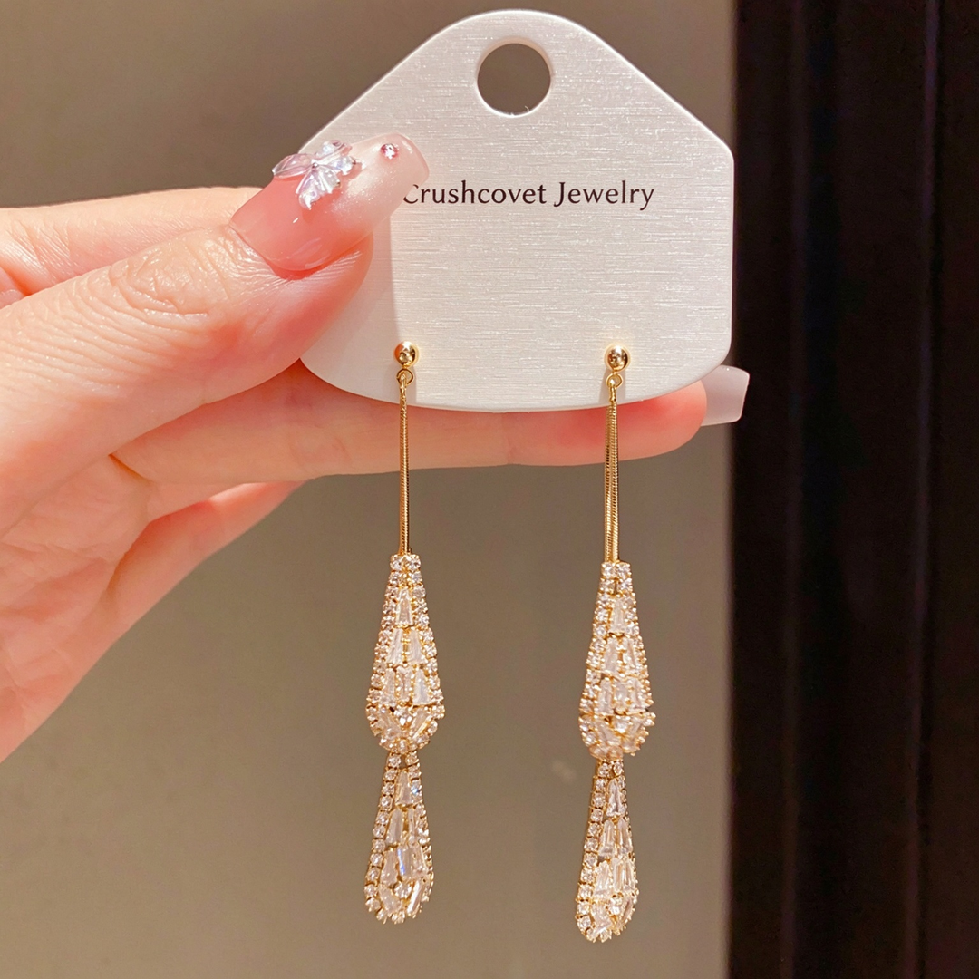 Linear Teardrop Zircon Dangling Earrings