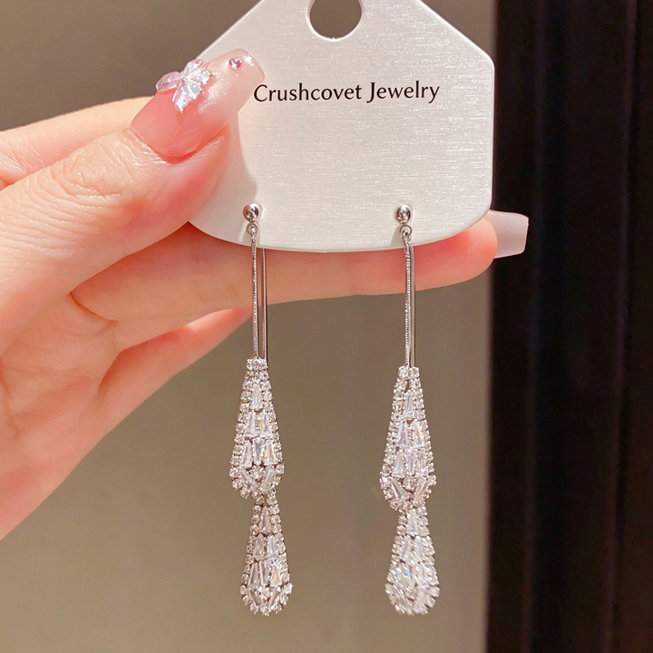 Linear Teardrop Zircon Dangling Earrings