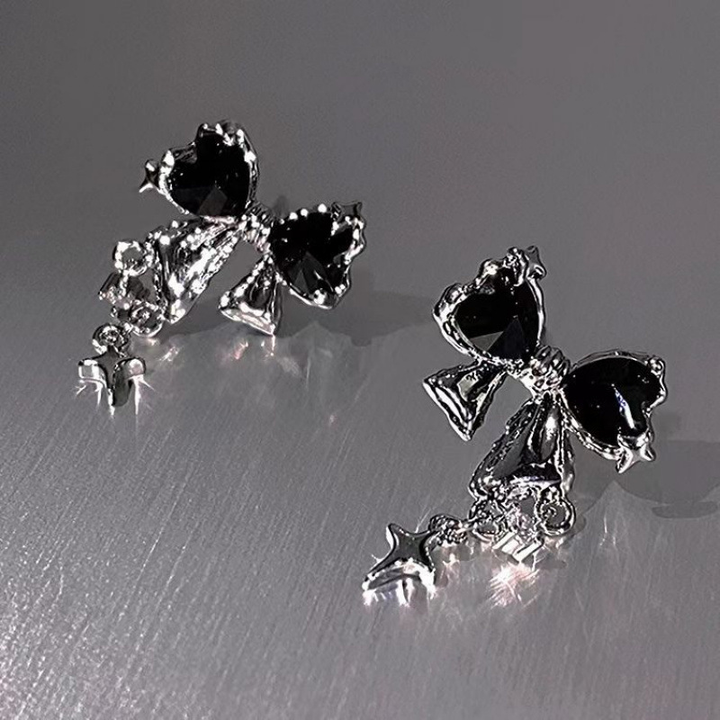 Sparkling Bow-Shaped Zirconia Stud Earrings