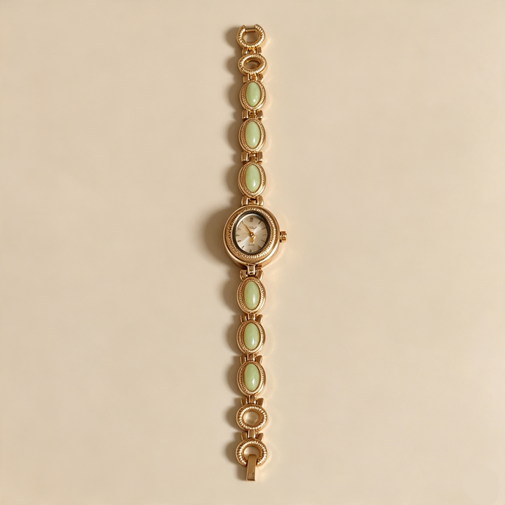 Luxury Retro Chain Bracelet Watch For Women
