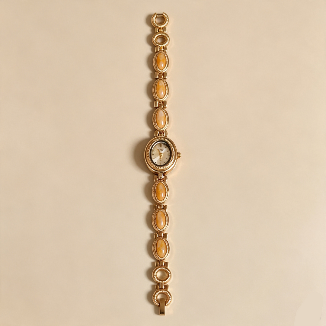 Luxury Retro Chain Bracelet Watch For Women