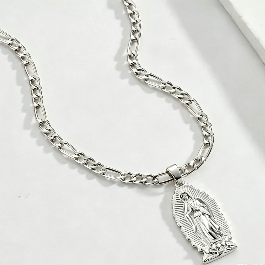 Zirconia Head Pendant Chain Necklace