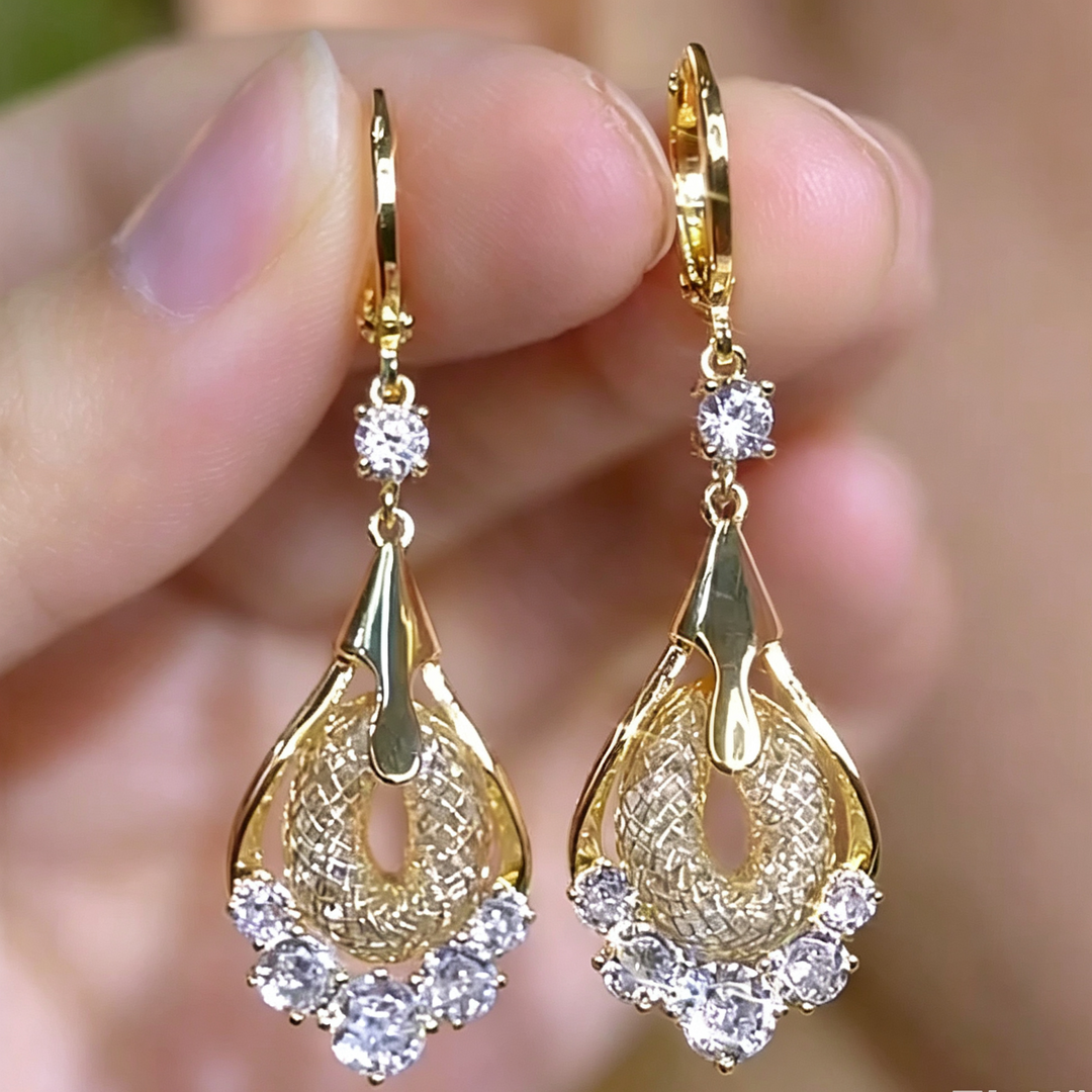 Teardrop Zircon Gold Wire Dangle Daily Earrings
