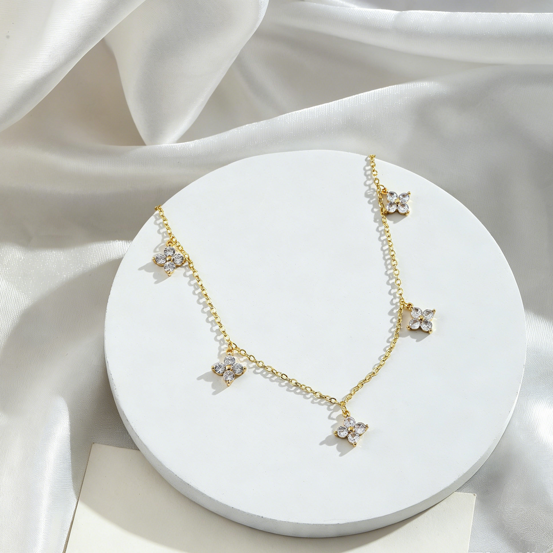 Clover Charm Zircon Choker Necklace for Women