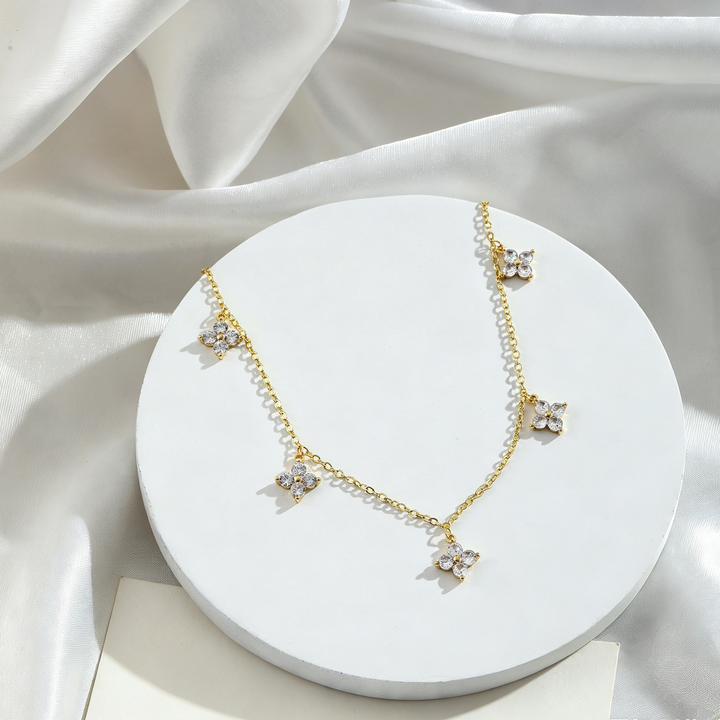 Clover Charm Zircon Choker Necklace for Women