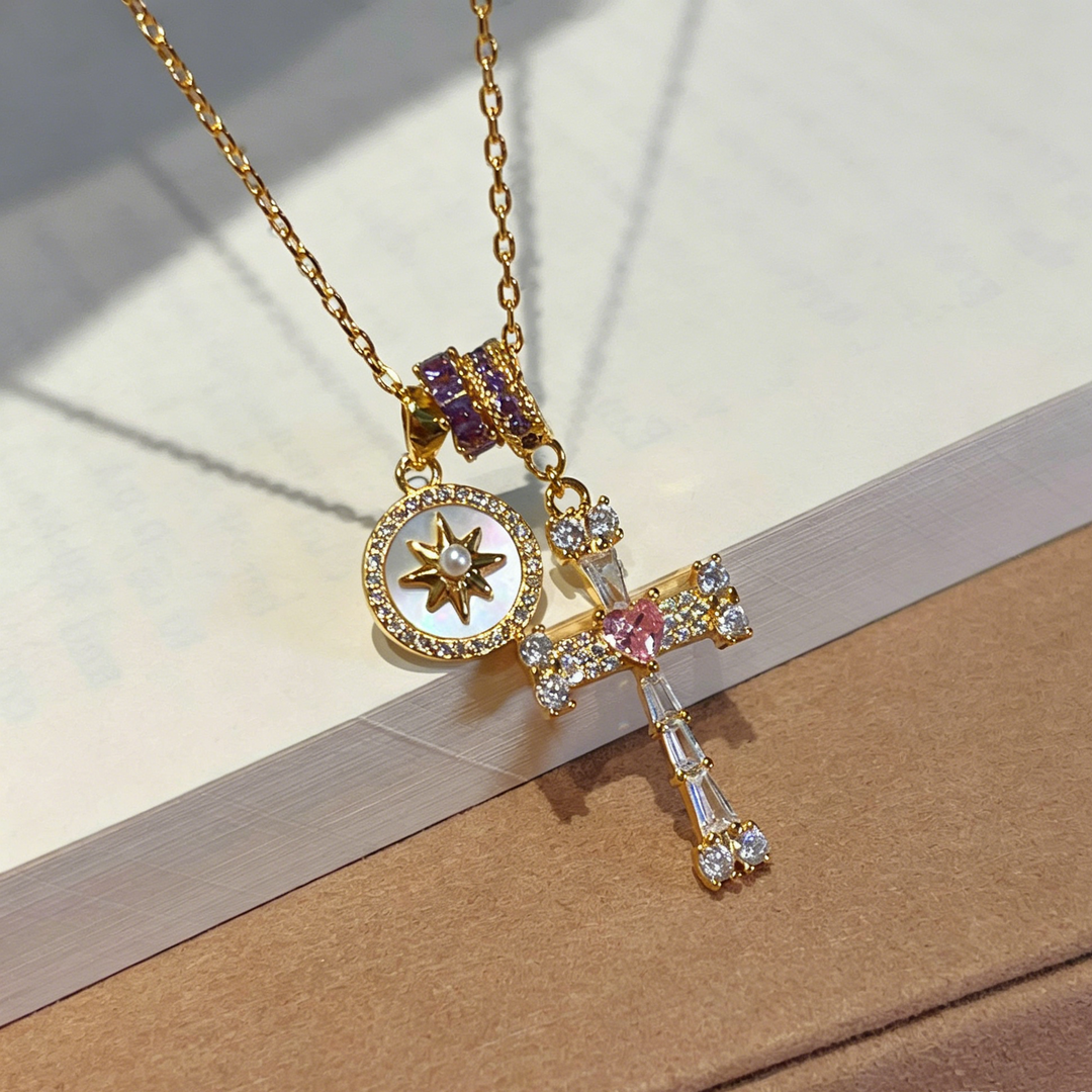 Cute Charm Pendant Necklace Set for Women