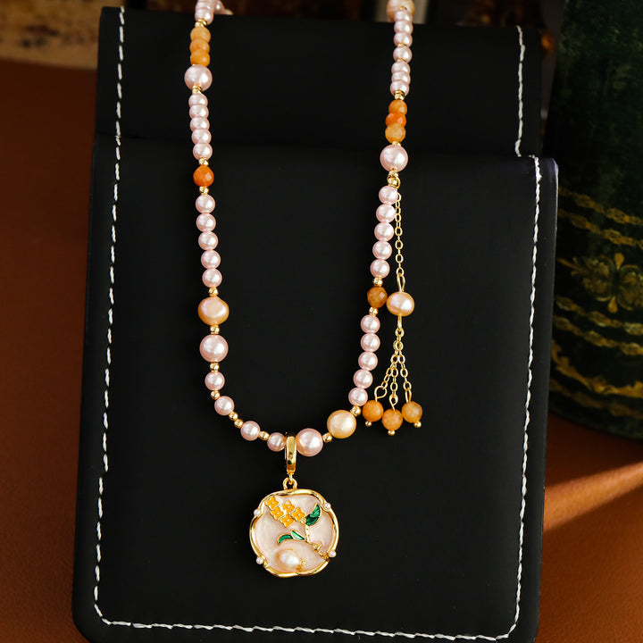 Pearl Floral Pendant Beaded Necklace