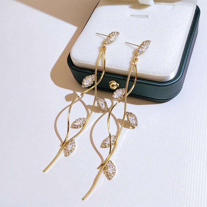 Sparkling Leaf Vine Drop Earrings