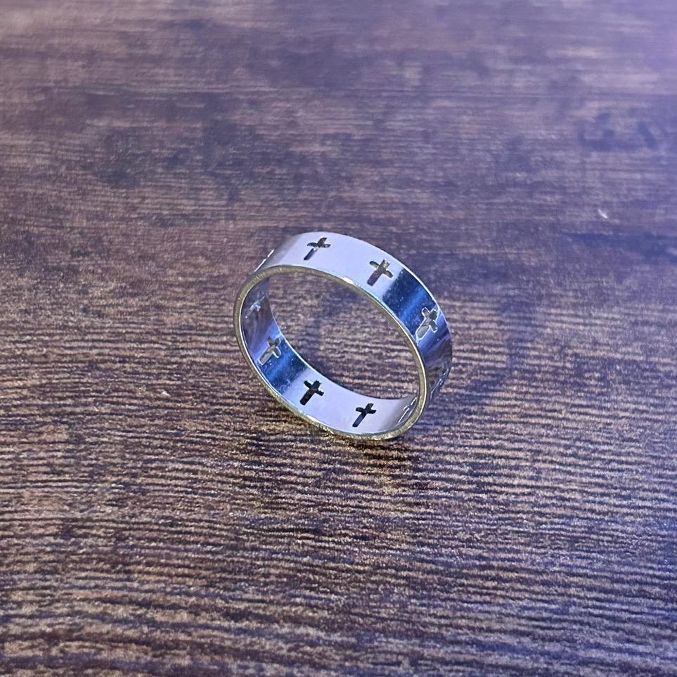 Openwork Faceted Cross Ring