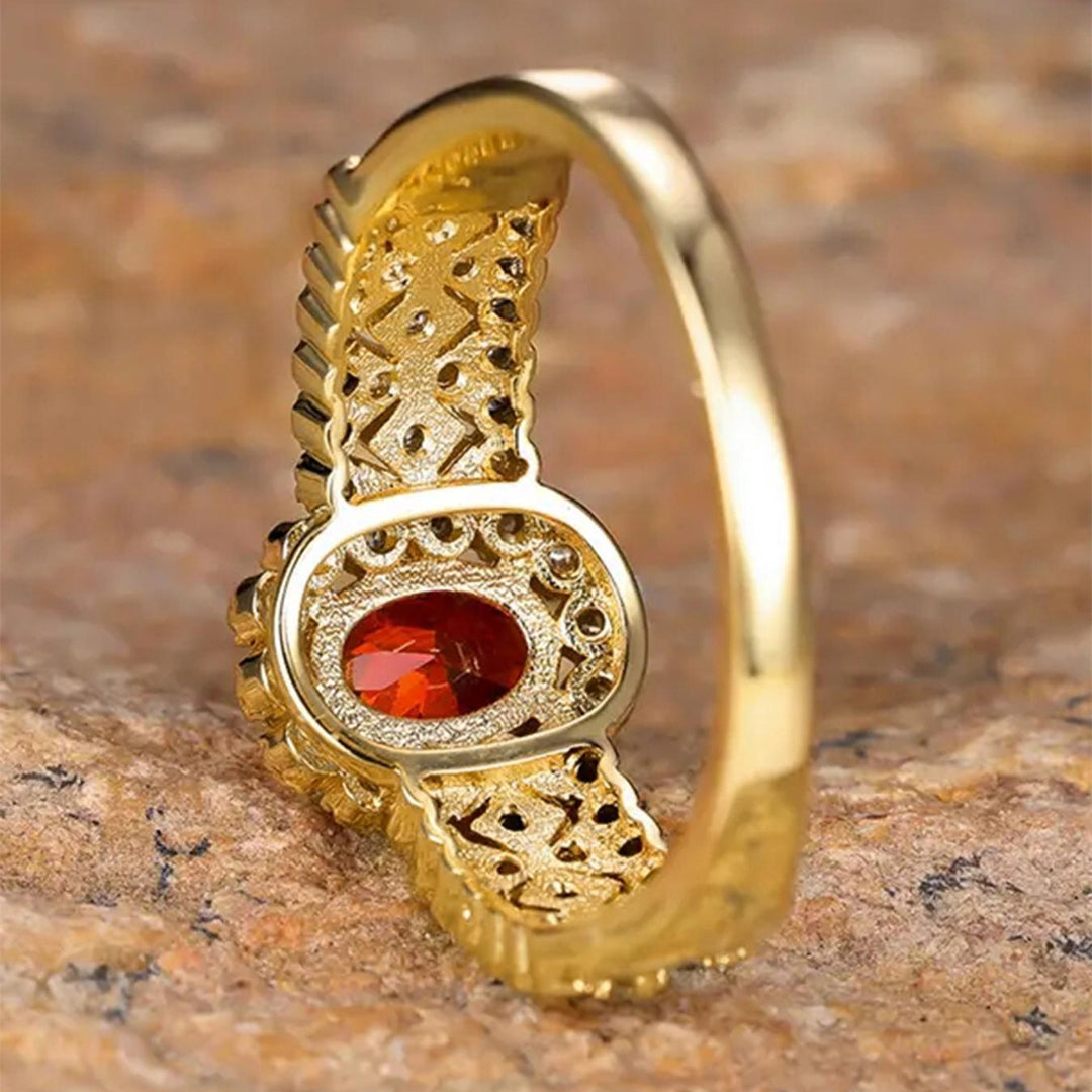 Elegant Red Zircon Fashion Ring