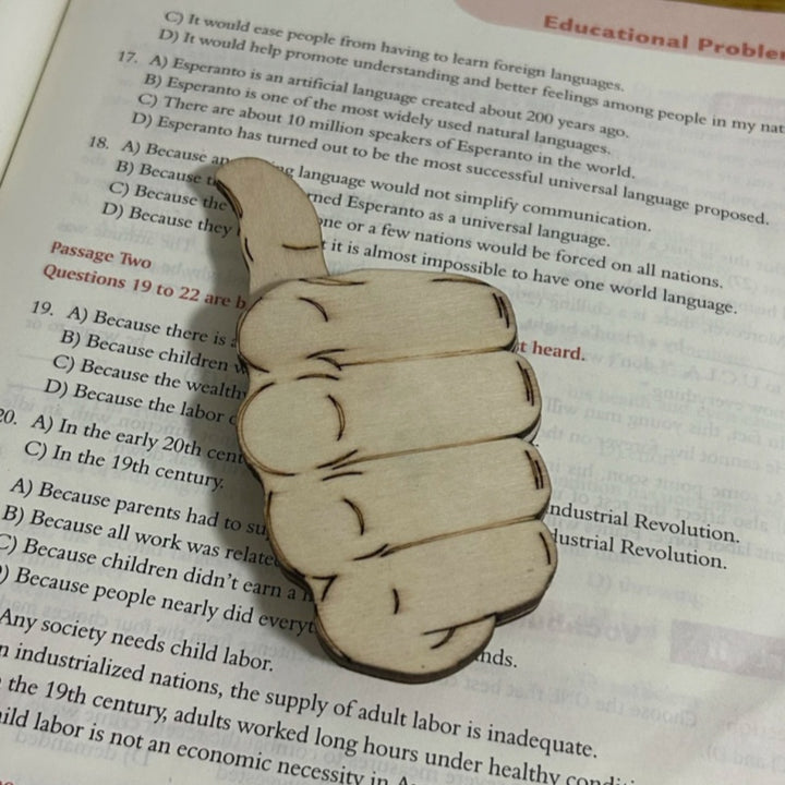 Transforming Finger Gesture Brooch