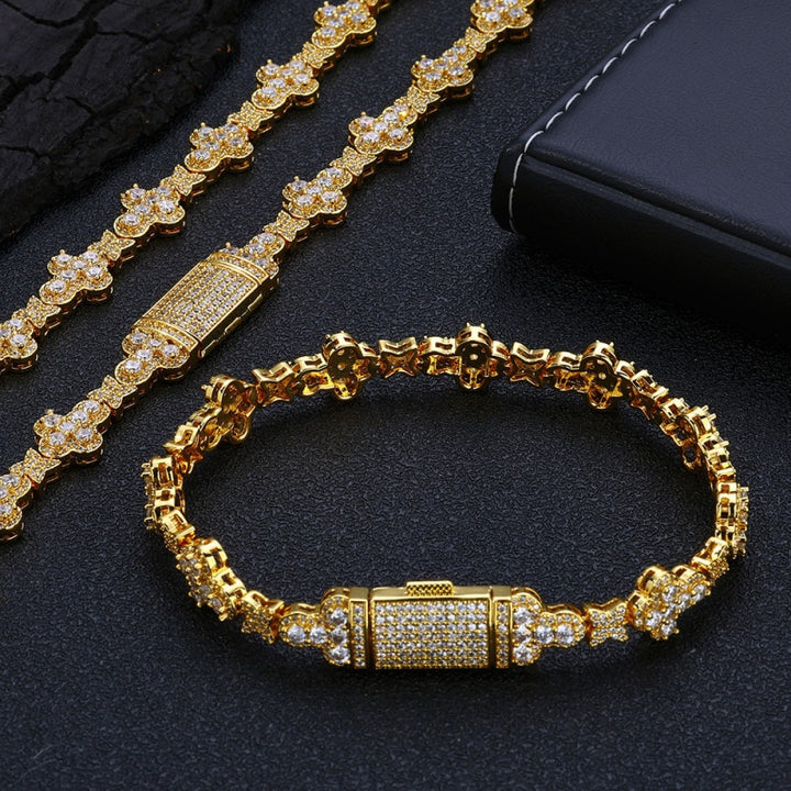 Luxury Iced Clover Link Bracelet