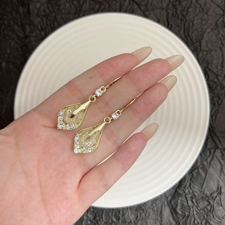 Teardrop Zircon Gold Wire Dangle Daily Earrings