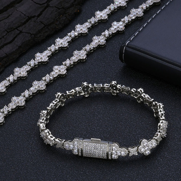 Luxury Iced Clover Link Bracelet