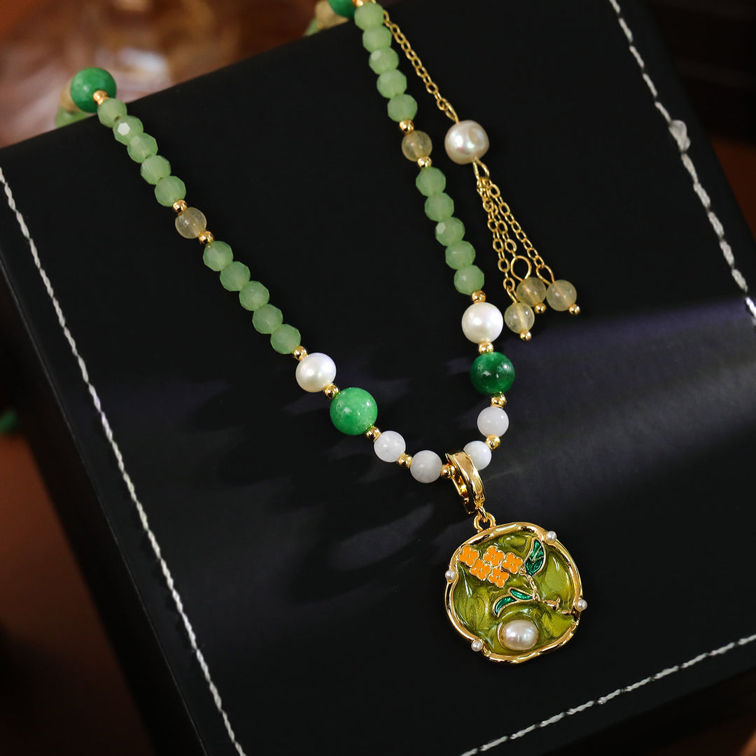Pearl Floral Pendant Beaded Necklace