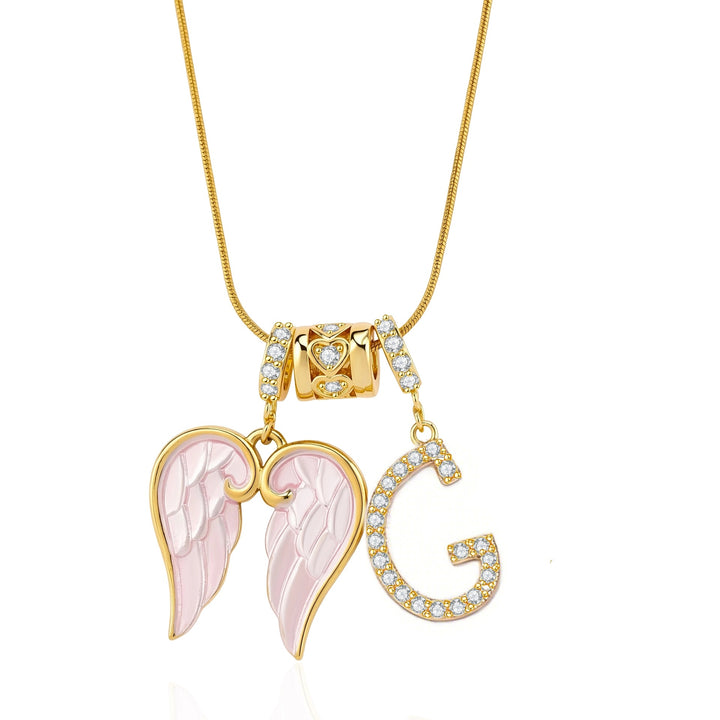Elegant and Luxurious Gold Pendant Necklace