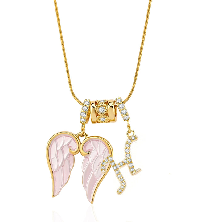 Elegant and Luxurious Gold Pendant Necklace