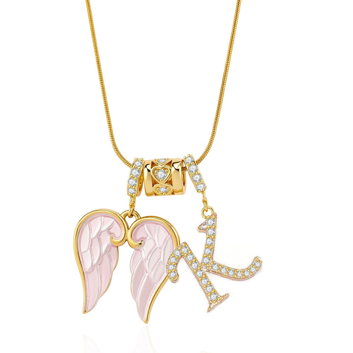 Elegant and Luxurious Gold Pendant Necklace