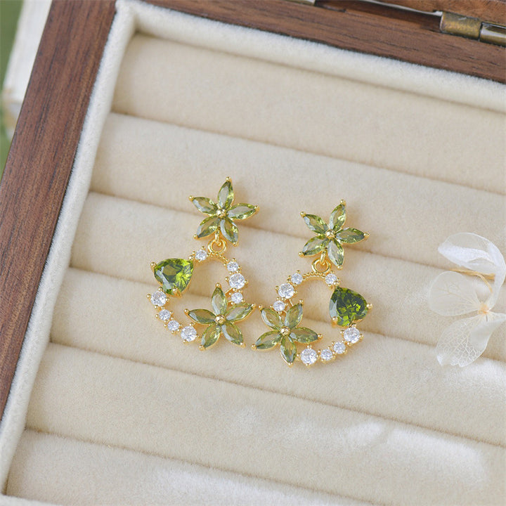 Garden Style Floral Pendant Jewelry Set