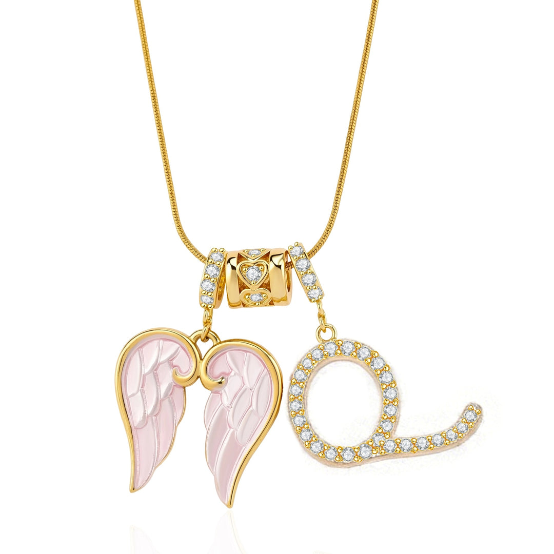 Elegant and Luxurious Gold Pendant Necklace