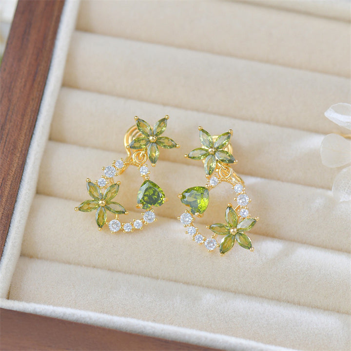 Garden Style Floral Pendant Jewelry Set