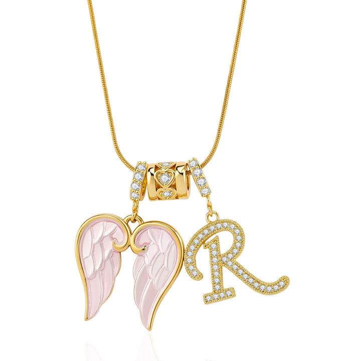 Elegant and Luxurious Gold Pendant Necklace