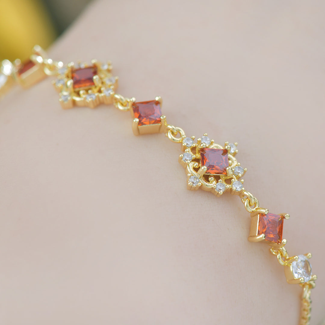 Luxurious Zircon Geometric Court Bracelet