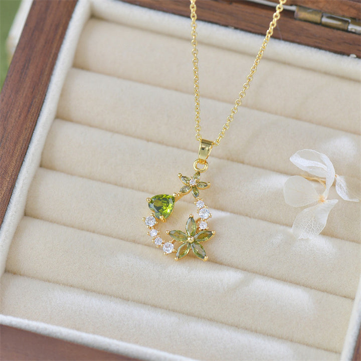 Garden Style Floral Pendant Jewelry Set