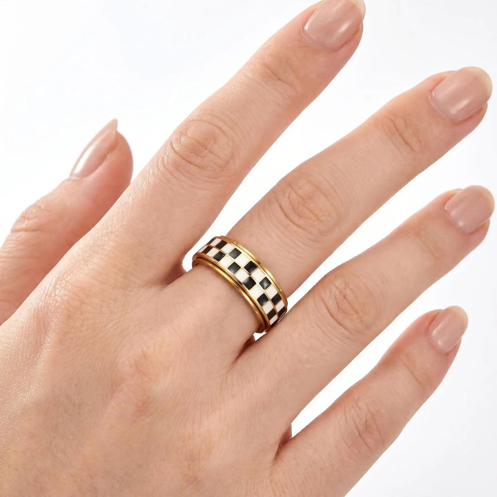 Checkered Rotatable Titanium Steel Stress Relief Ring