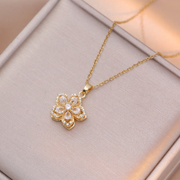Blooming Zircon Rotation Flower Necklace