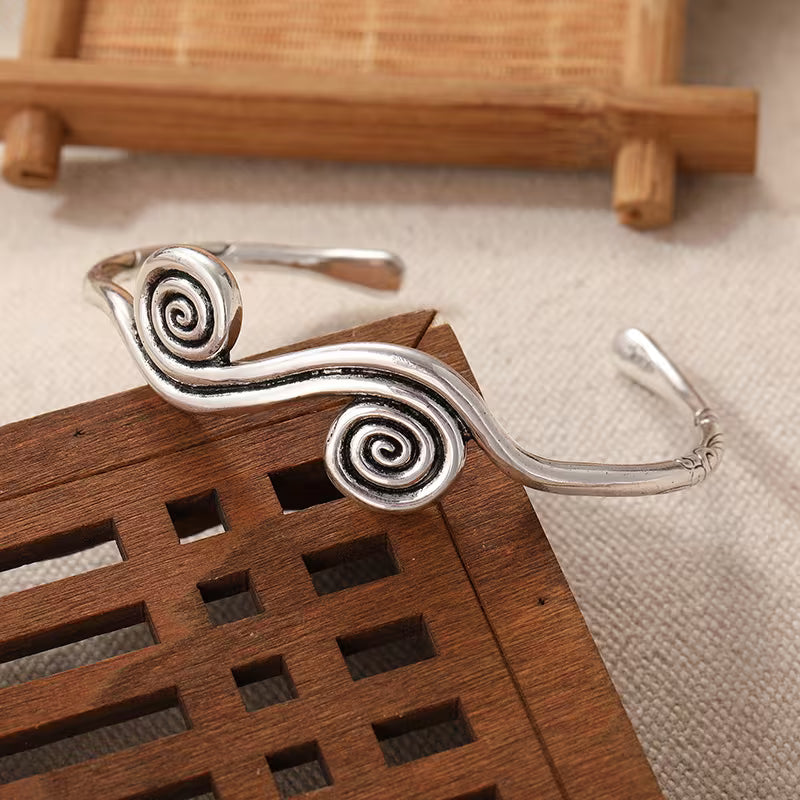 Unisex Spiral Silver Open Bangle