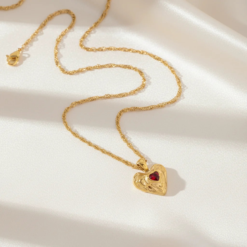 Red Heart Gold Pendant Necklace