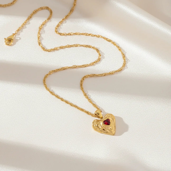 Red Heart Gold Pendant Necklace